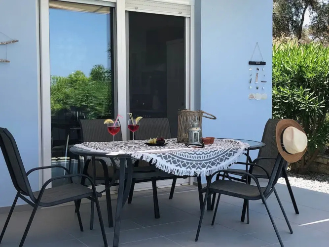 Nice Holiday Villa With Private Swimming Pool In Loutra