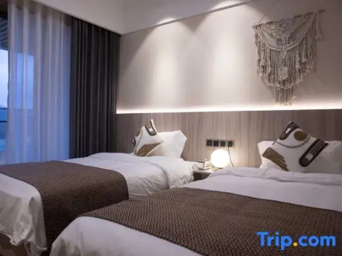 Molam Homestay (Wanning Riyue Bay)