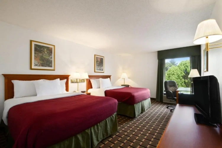 2 Bedrooms Double Suite