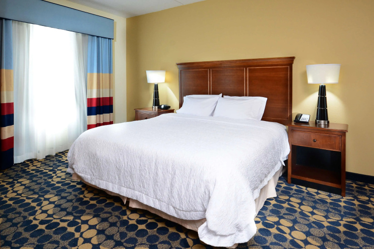 Hampton Inn & Suites Durham/North I-85