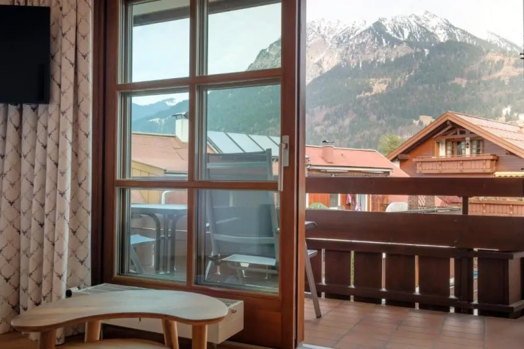 2 Bedrooms Deluxe Apartment