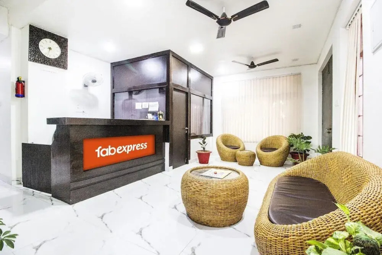 FabHotel Tranquil Inn Gomti Nagar