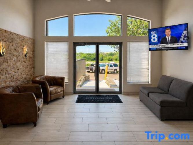 Studio 6 Suites – Mesquite, TX – Gross Rd.