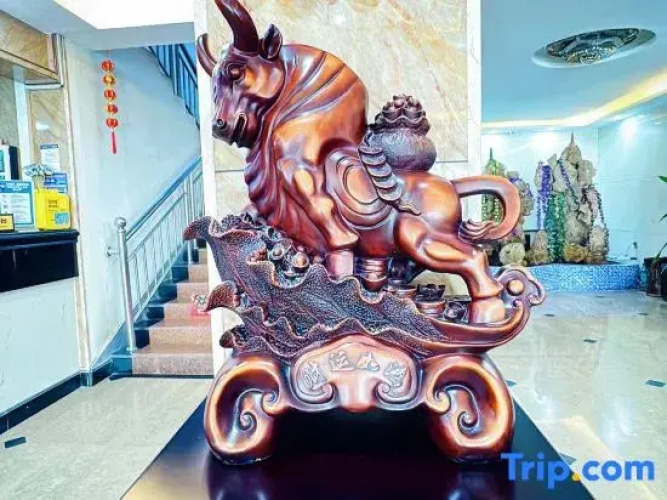 Luntai Lan Jun Hotel