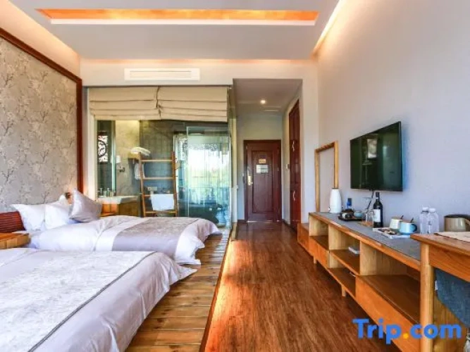 Standard Twin room with balcony