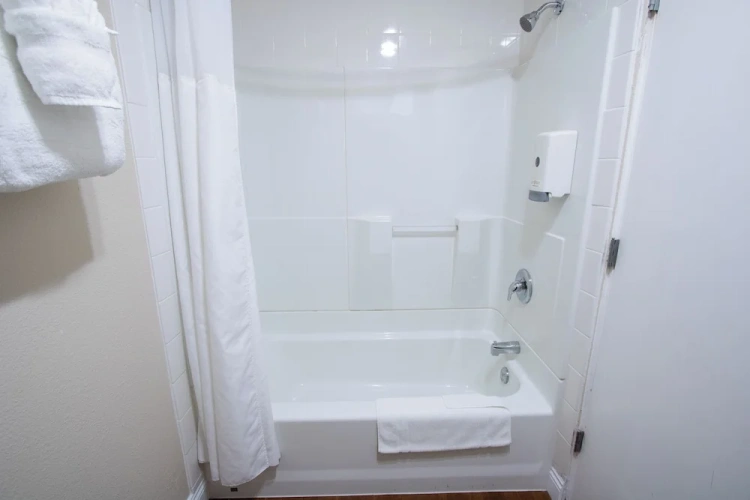 Standard Double Basement room
