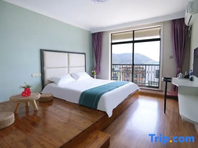 Standard room with balcony and with sea view