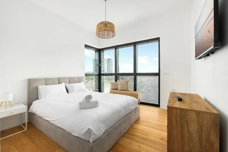 Luxury Tower 3BR Beach View High Floor