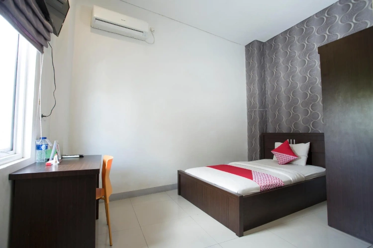 Deluxe Single room