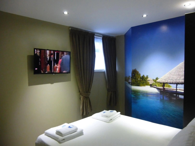 Real Dreams Hotel