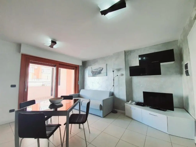 2 Bedrooms Apartment with bay view