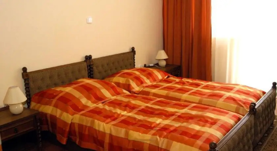 Liget Hotel
