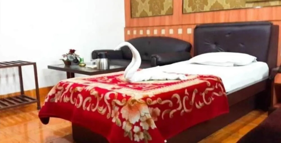 Hotel JK Raj