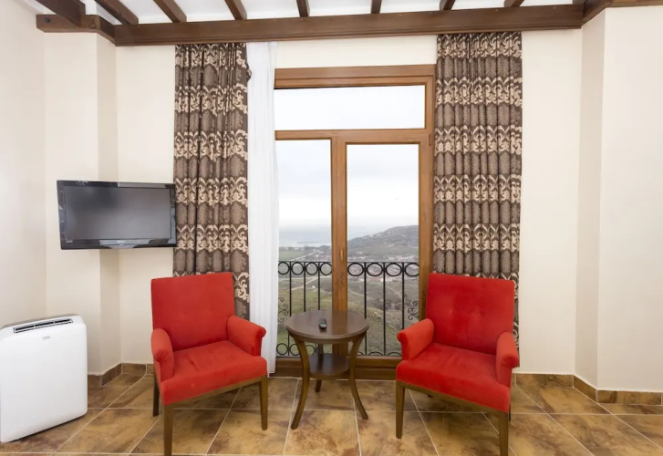 Egelia Imroz Otel