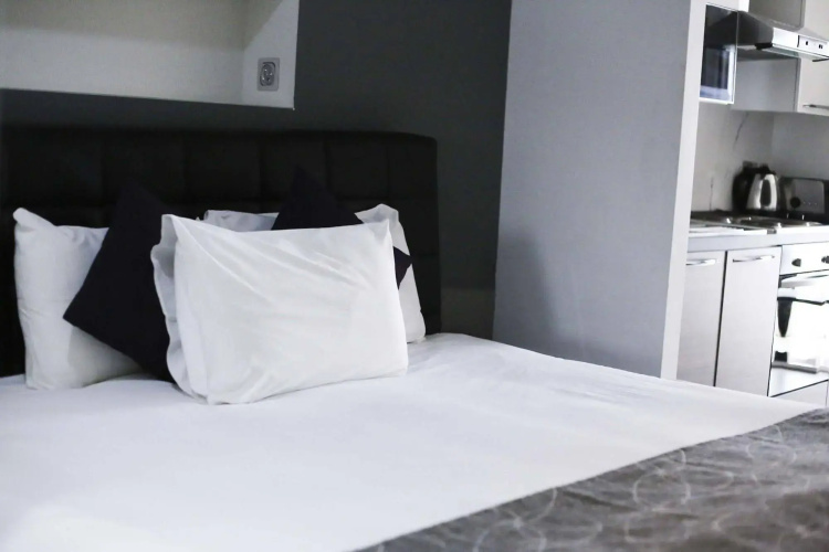 Pebbles Boutique Aparthotel