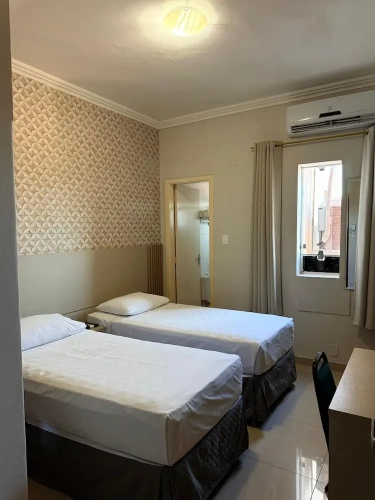 Standard Twin room with city view