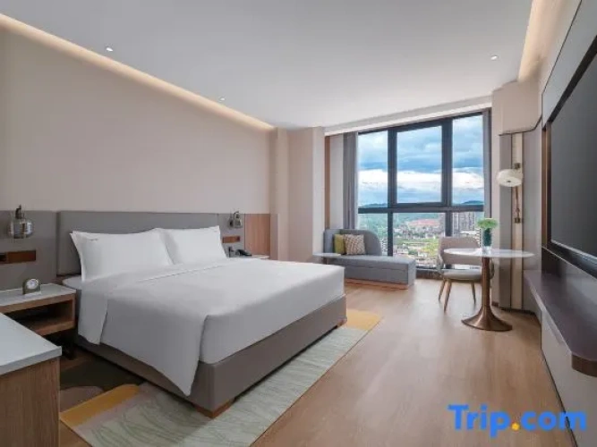 3 Bedrooms Sextuple Suite