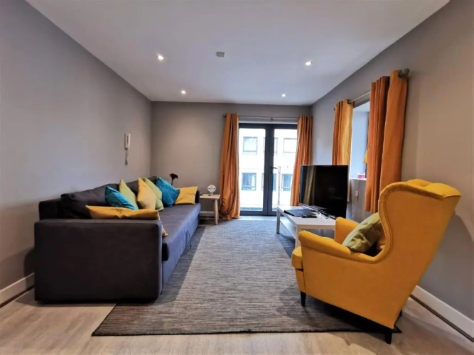 Deluxe Apartment