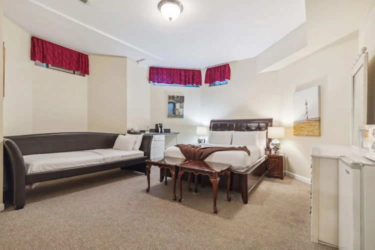 2 Bedrooms Standard Triple Family room