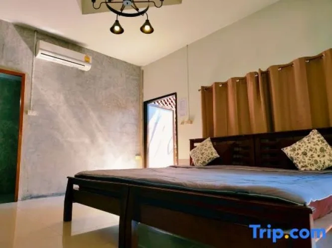 Standard Double room with garden view