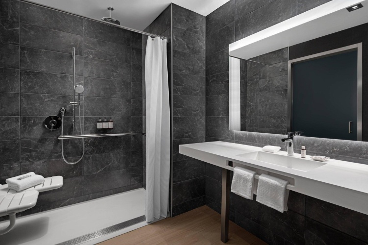 Standard Double room with city view