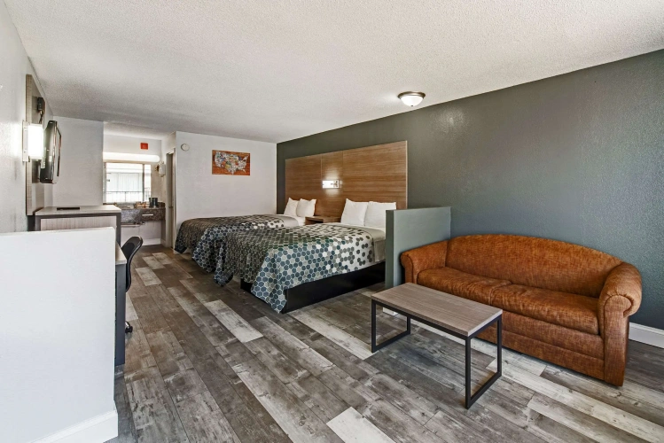 Quadruple room