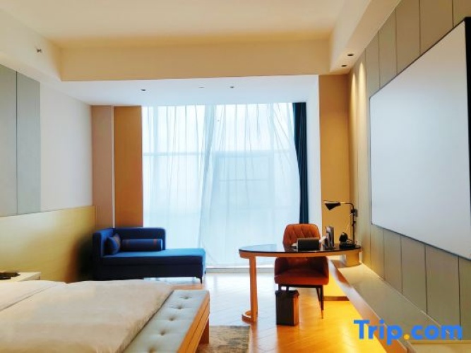 Standard Double room with view