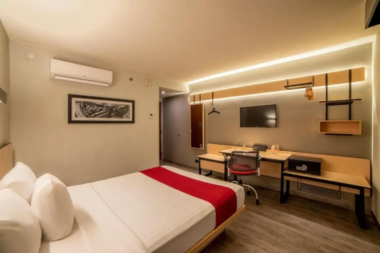 Standard Double room with view