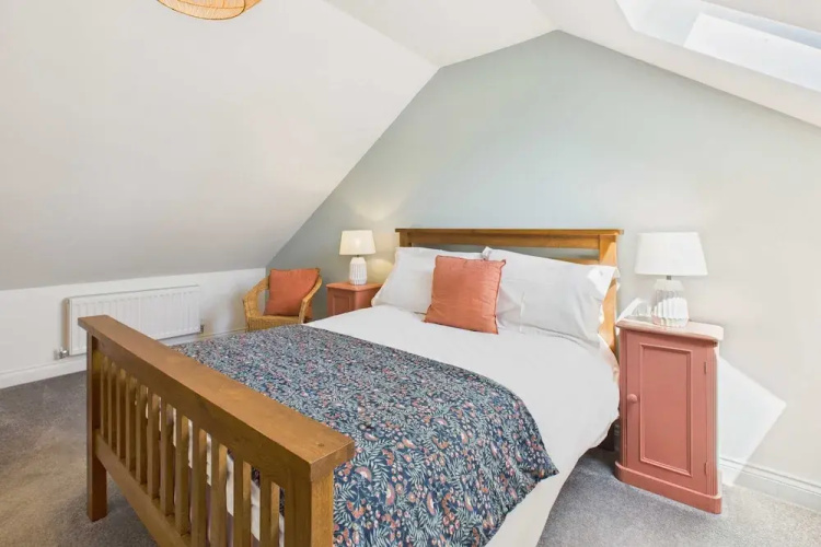 Host Stay Cringle Cottage
