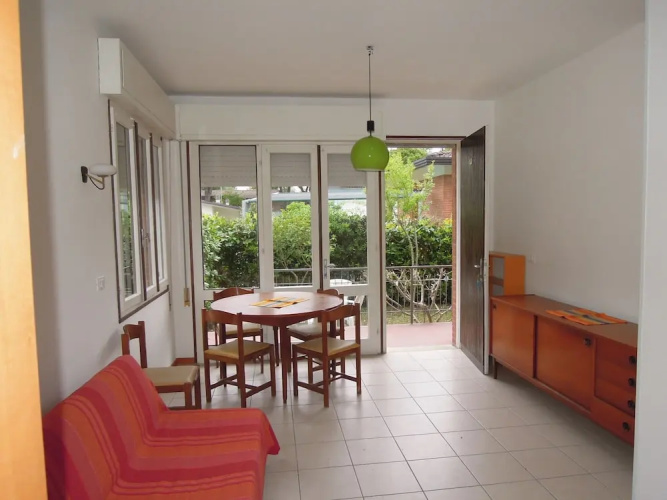 Nice Flat With Garden and Parking