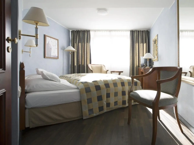 Deluxe Single room