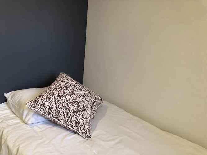 Henry's Apartment- Executive 717