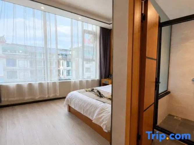Standard Double room with view