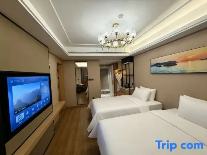 Deluxe Family Suite