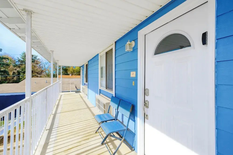 Oak Shores Studio 2