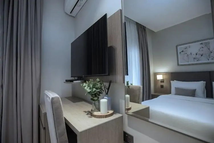 Maxx Apartments