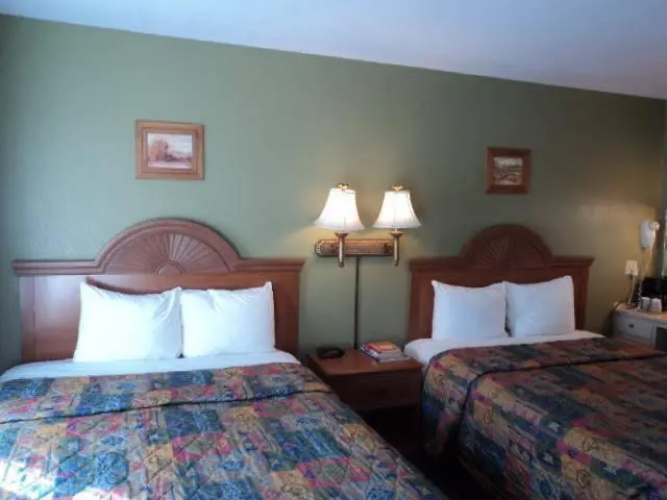 Bishop Elms Motel