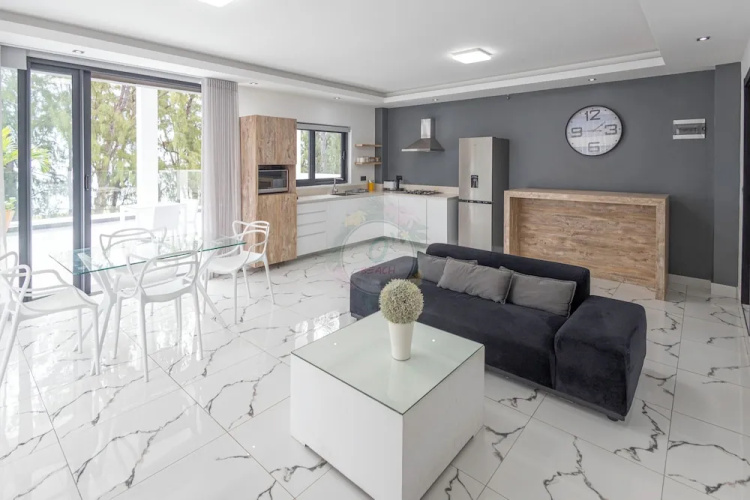 O'Beach Boutique Studios