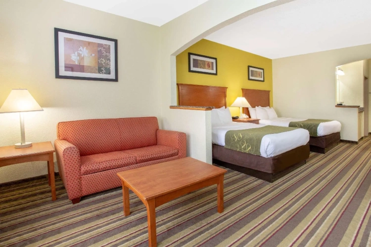 Standard Quadruple room