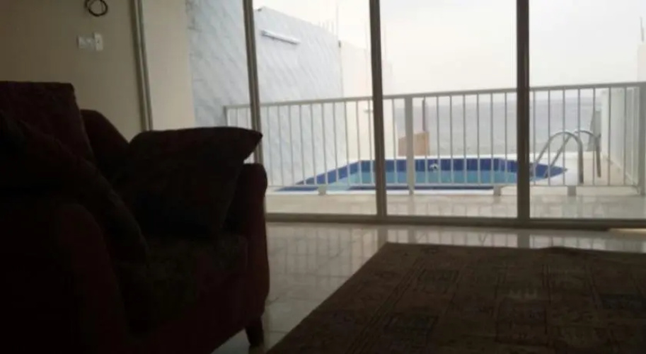 Leen Chalet