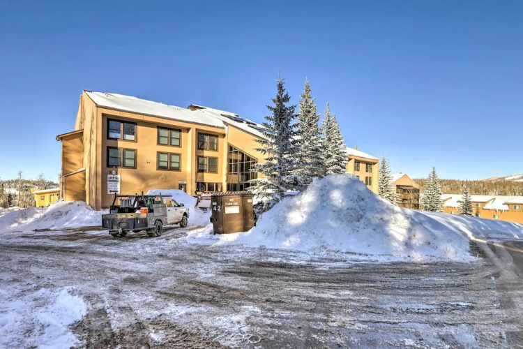 Resort-style Brian Head Condo Near Slopes!