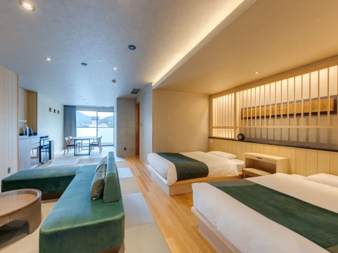 Deluxe Quadruple room