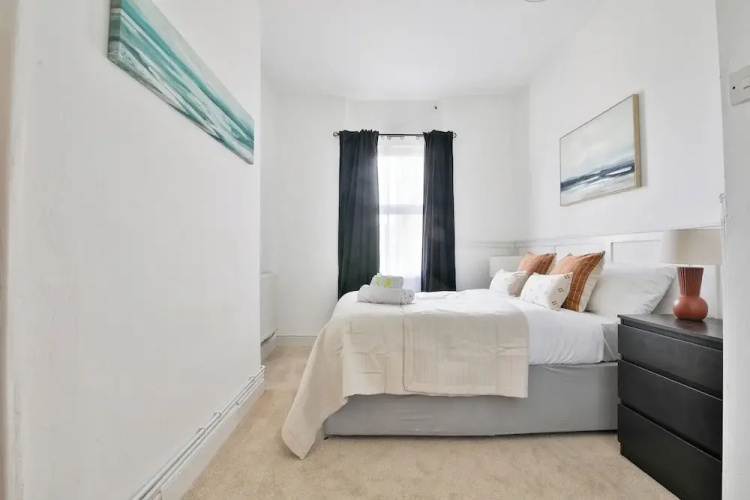 Beautifully Designed 2 Bed Apartment