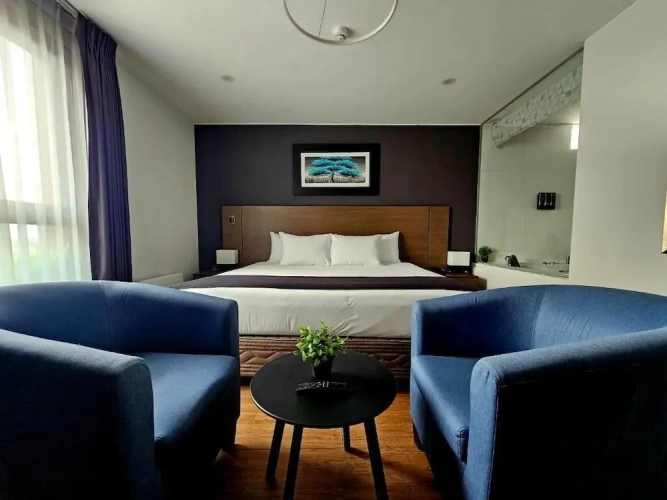 Deluxe Suite