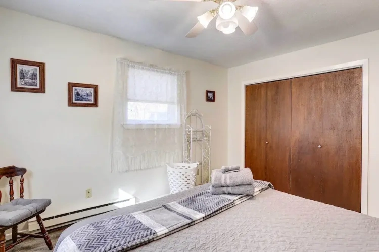 2 Bedrooms Apartment