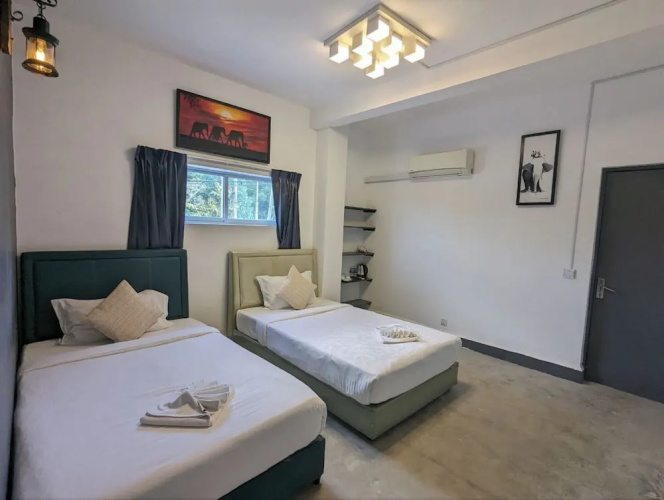 FourRest Hostel