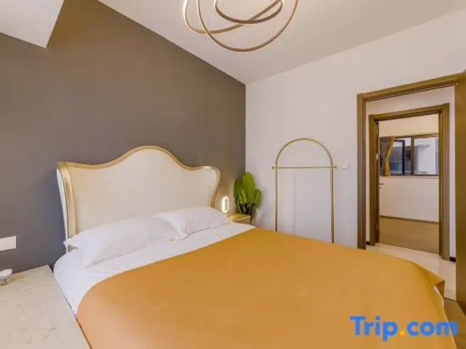 2 Bedrooms Comfort room
