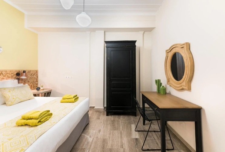 Mavrogenous Luxury Apartments