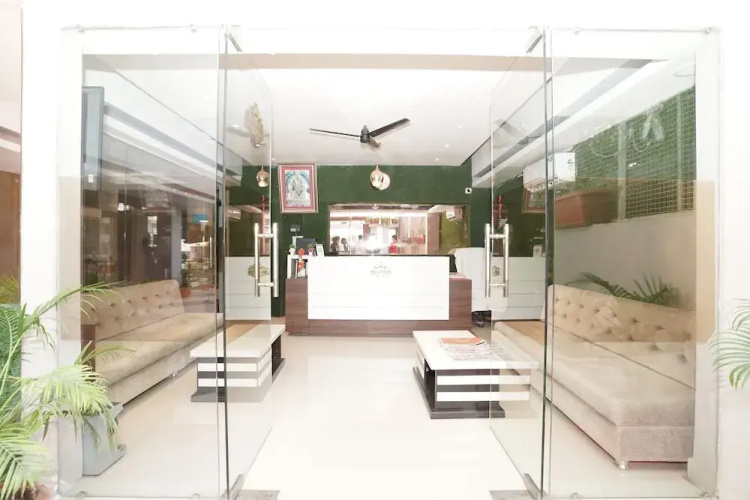 Hotel Grand Maratha