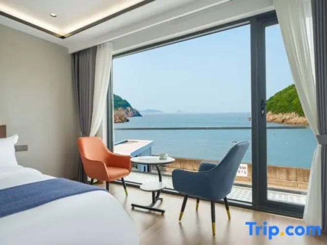 Grand room